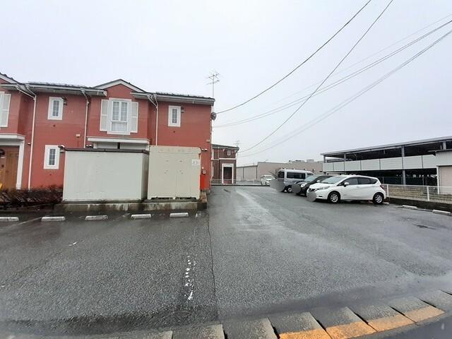 パラッツォＡ（203） 駐車場
