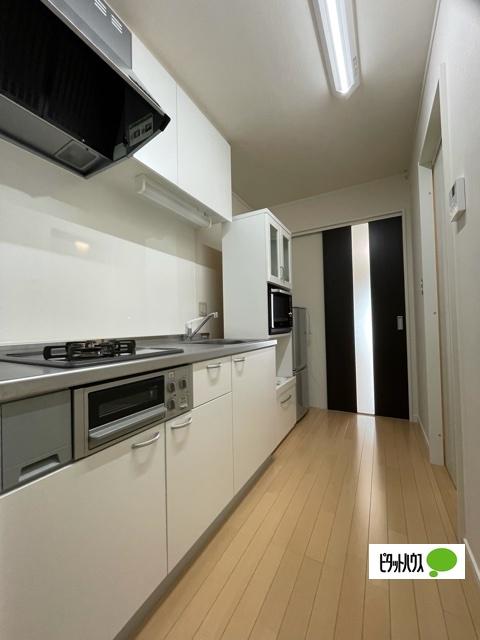 apartment 柏原２丁目