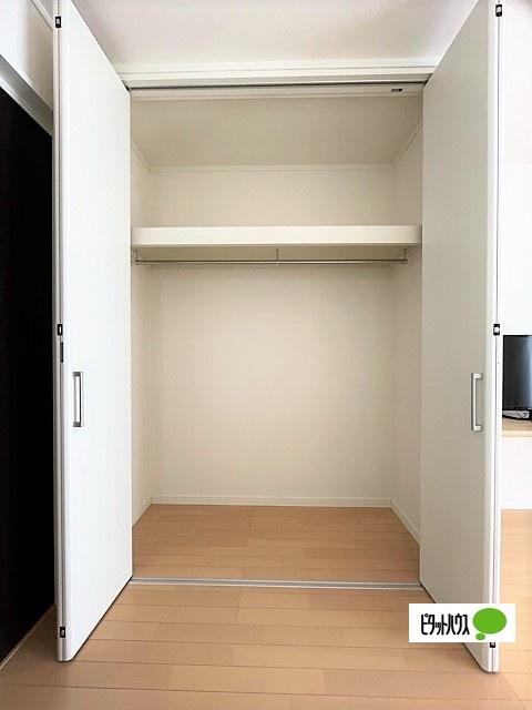 apartment 柏原２丁目