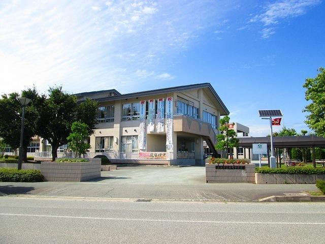 市立神町中学校：800m