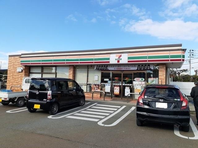 セブンイレブン：650m
