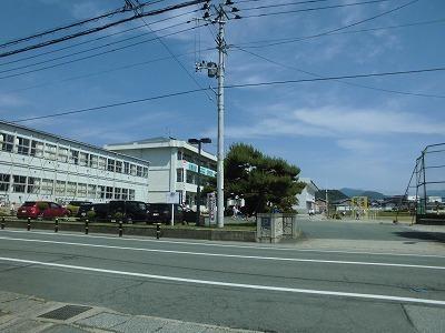 東根中部小学校：600m