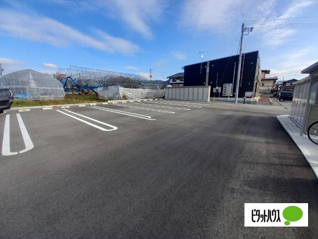 さくらヶ丘Ａ（113） 駐車場