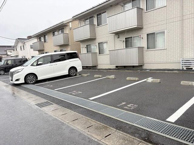 アーバンハイツ３０　Ｂ棟（203） 駐車場