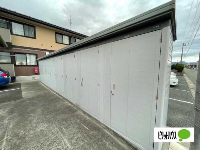 apartment 谷地中央４丁目