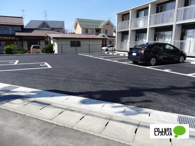 apartment 谷地字真木