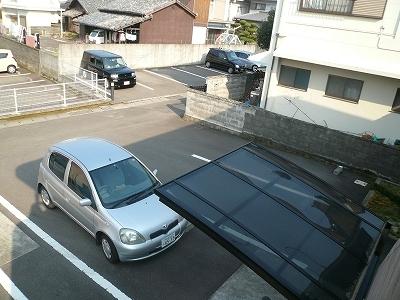 やまいし（101） 駐車場