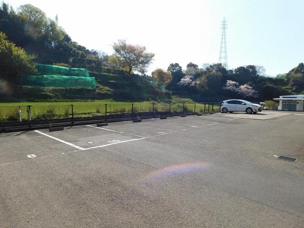石川勉マンション（232） 駐車場