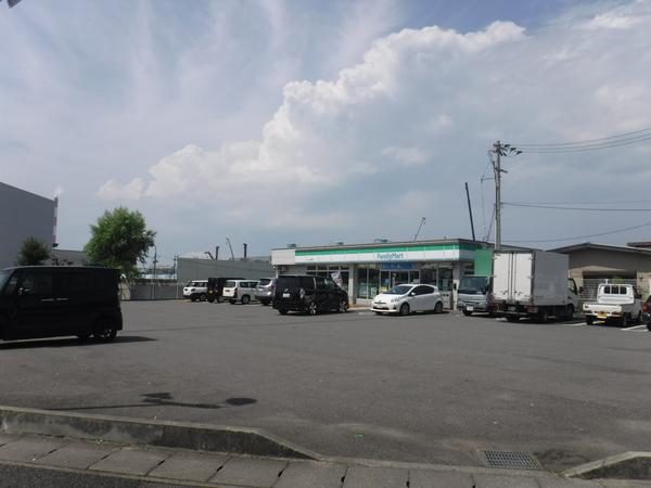 ファミリーマート川之江妻鳥店：689m