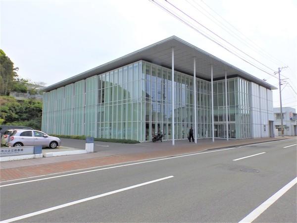 四国中央市川之江図書館：350m