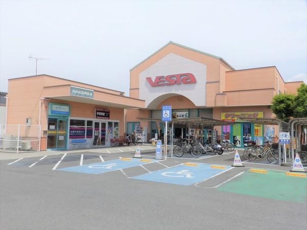 フジ川之江店：1084m
