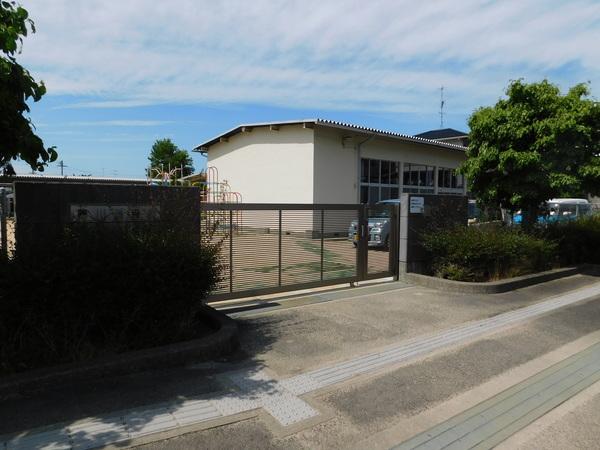 寒川保育園：677m