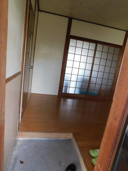 南春光荘（103） 玄関
