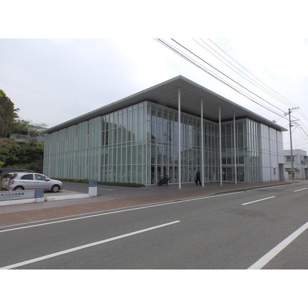 四国中央市川之江図書館：549m