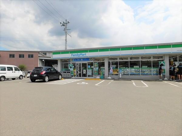 ローソン四国中央金生町下分店：476m