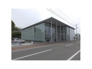 四国中央市川之江図書館：1000m