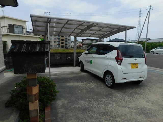 四国中央市下柏町一戸建 駐車場