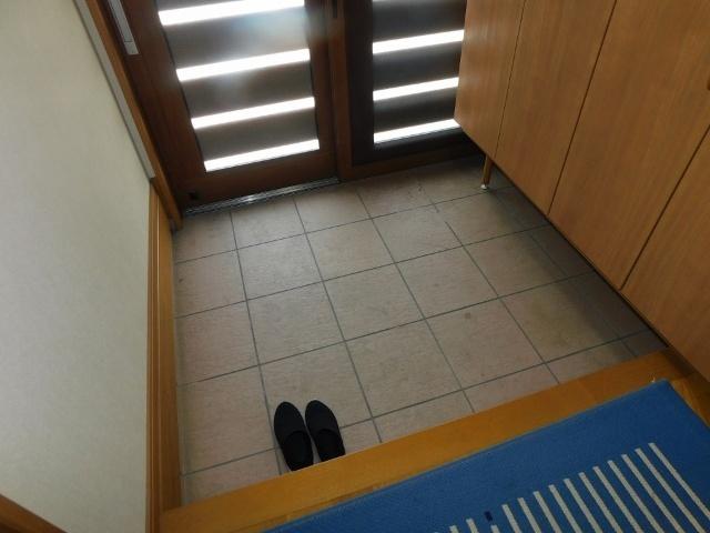 四国中央市下柏町一戸建 玄関