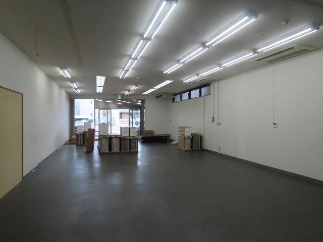 駅前ビルテナント（AB西） 部屋画像
