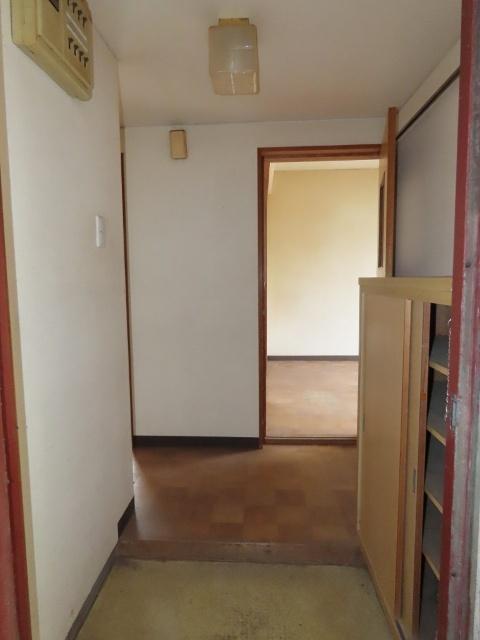 レジデンス南（105） 玄関