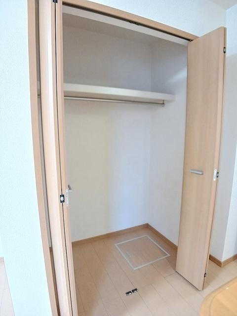 ノヴェール新幸Ⅱ（101） 玄関