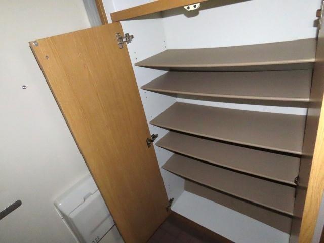 サンライズ清和（102） 玄関