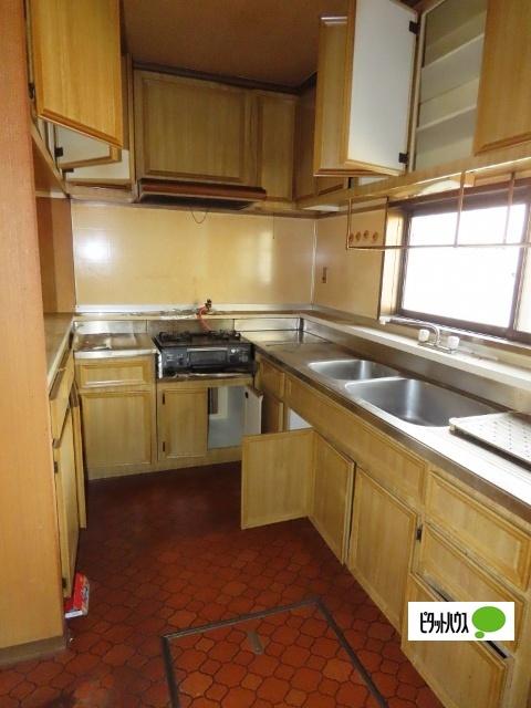 駐車場付き一戸建てハウス キッチン