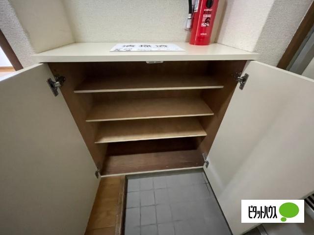 汐見台ハイツ（302） 玄関