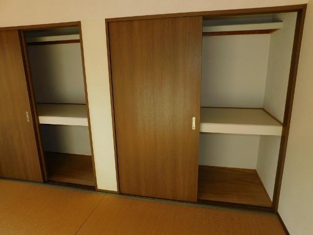 石川勉マンション（215） 収納