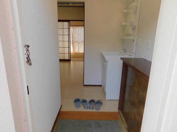 マンション輝（103） 玄関