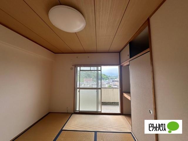 インペリアルカジワラ 室内