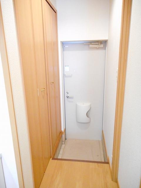 イート　ハーブⅠ（103） 玄関