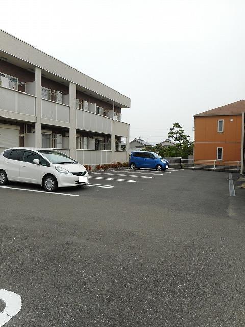 イート　ハーブⅠ（103） 駐車場