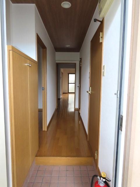 サンライズ清和（102） 玄関