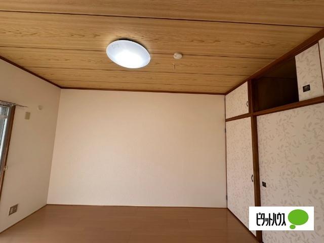 メイプルリーフ（102） 室内