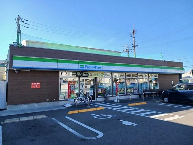 ファミリーマート川之江上分町店：591m