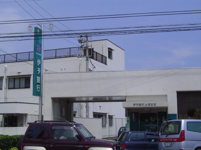 伊予銀行土居支店：3590m