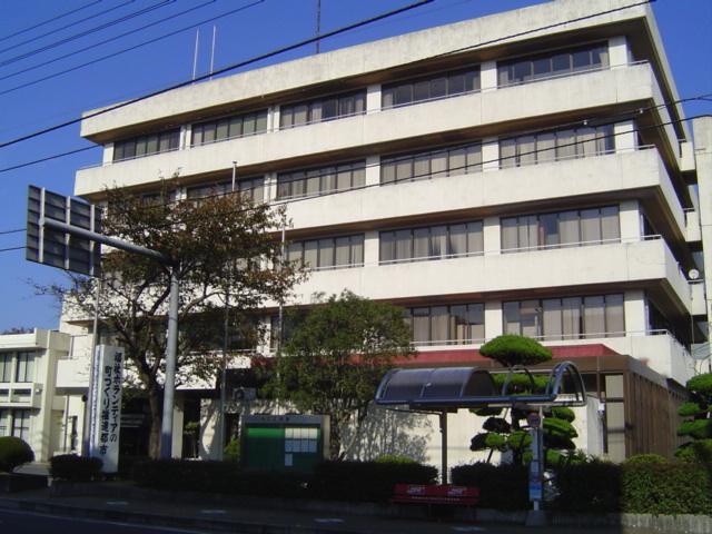 四国中央市川之江総合支所：1500m