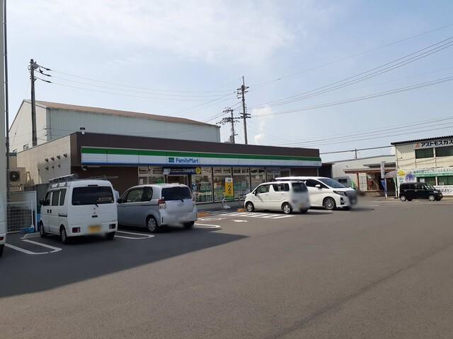 ファミリーマート川之江上分店様：700m