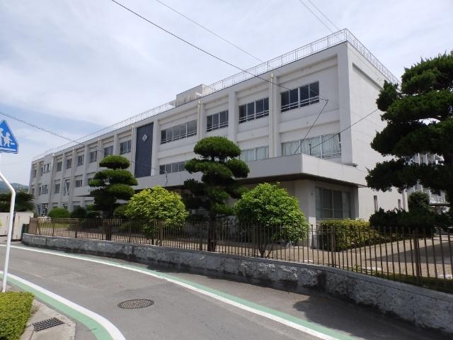 四国中央市立金生第一小学校：510m