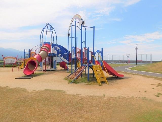 浜公園：1319m