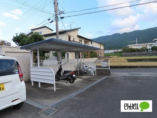 ピソソルアード東仙房（102） 駐車場