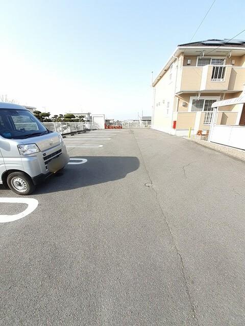 セイラン（101） 駐車場