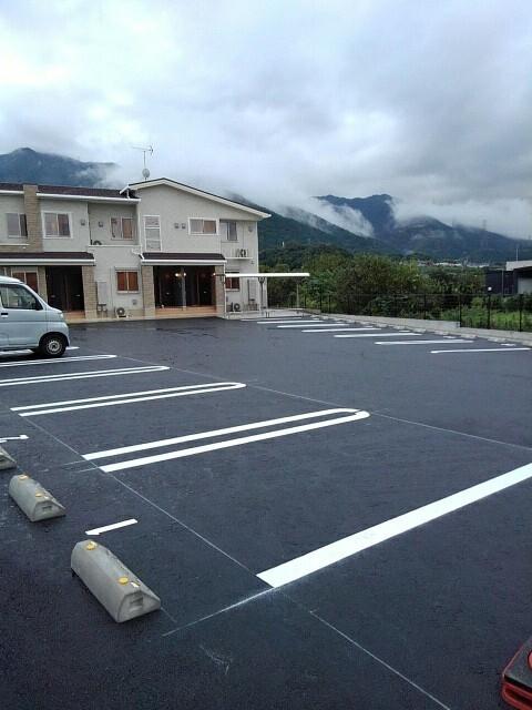 フレミール　ヴァン　Ｄ（101） 駐車場
