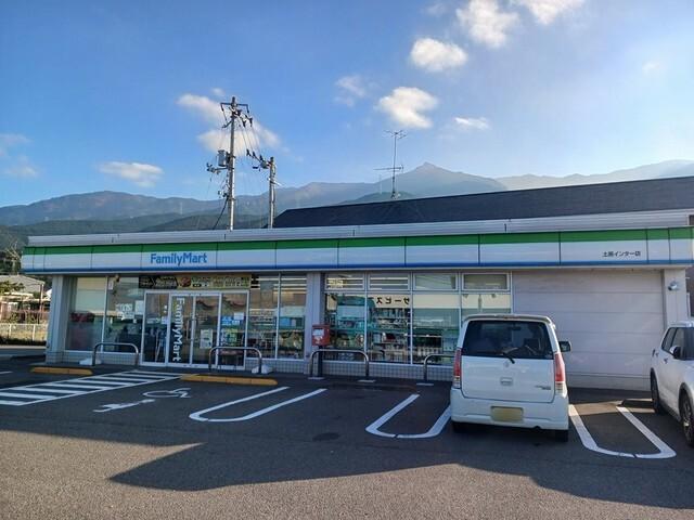 ファミリーマート土居インター店：329m