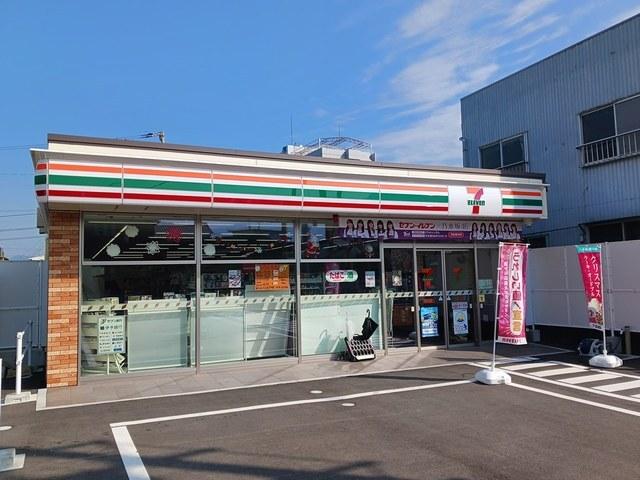 セブンイレブン三島宮川店：645m