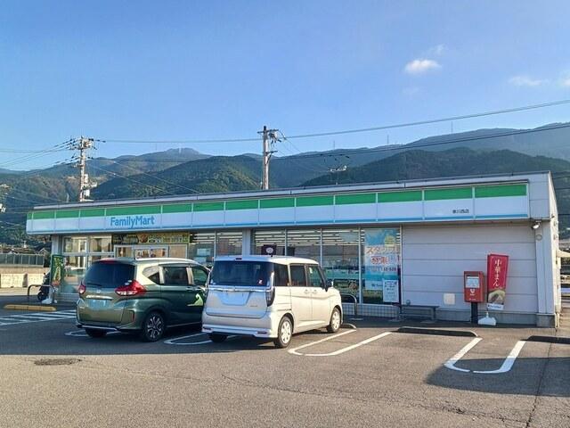ファミリーマート寒川西店：313m
