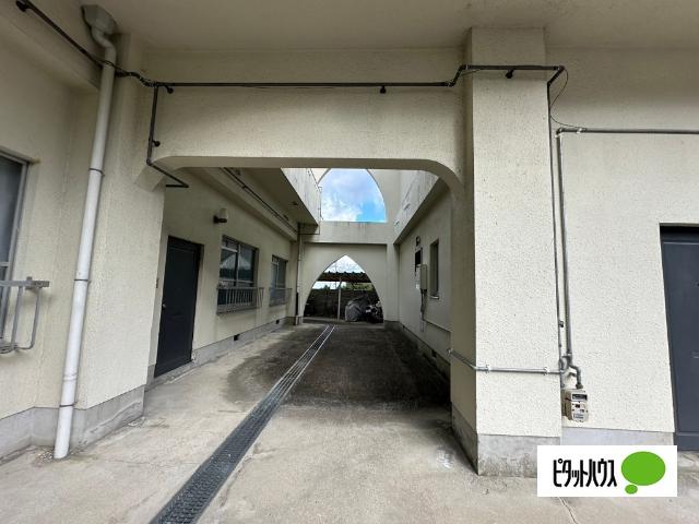 西岡マンション（102） 外観