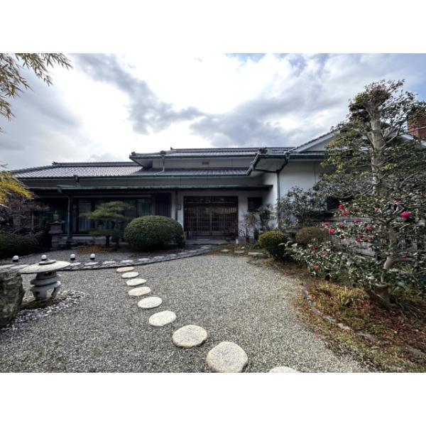 愛媛県四国中央市川之江町
