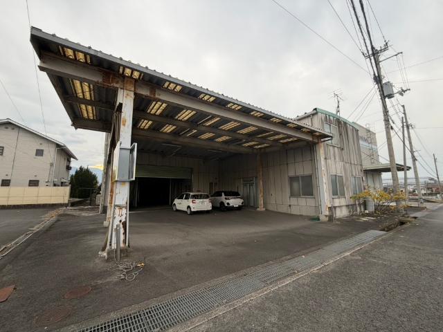 売倉庫　妻鳥町 駐車場